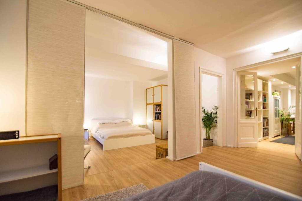 Ground Floor In In Charlottenburg Garden View Apartment Berlin